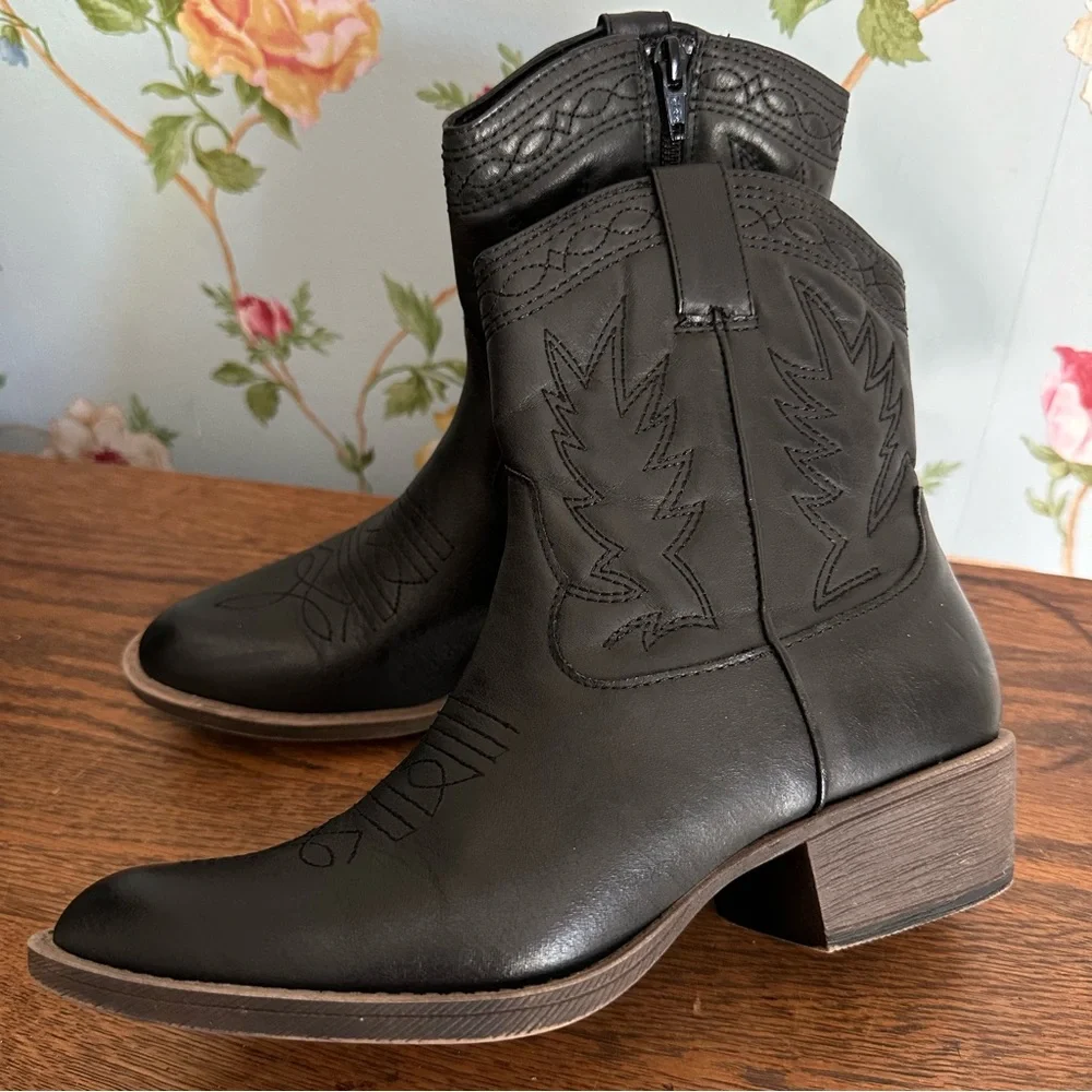 Christopher & Banks Faux Leather Boots 7.5
